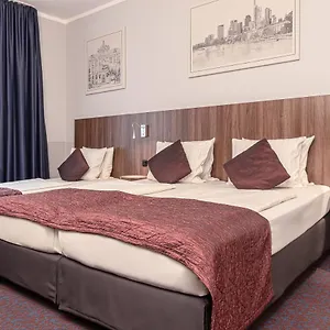 Ramada By Wyndham Frankfurt Station Alemania