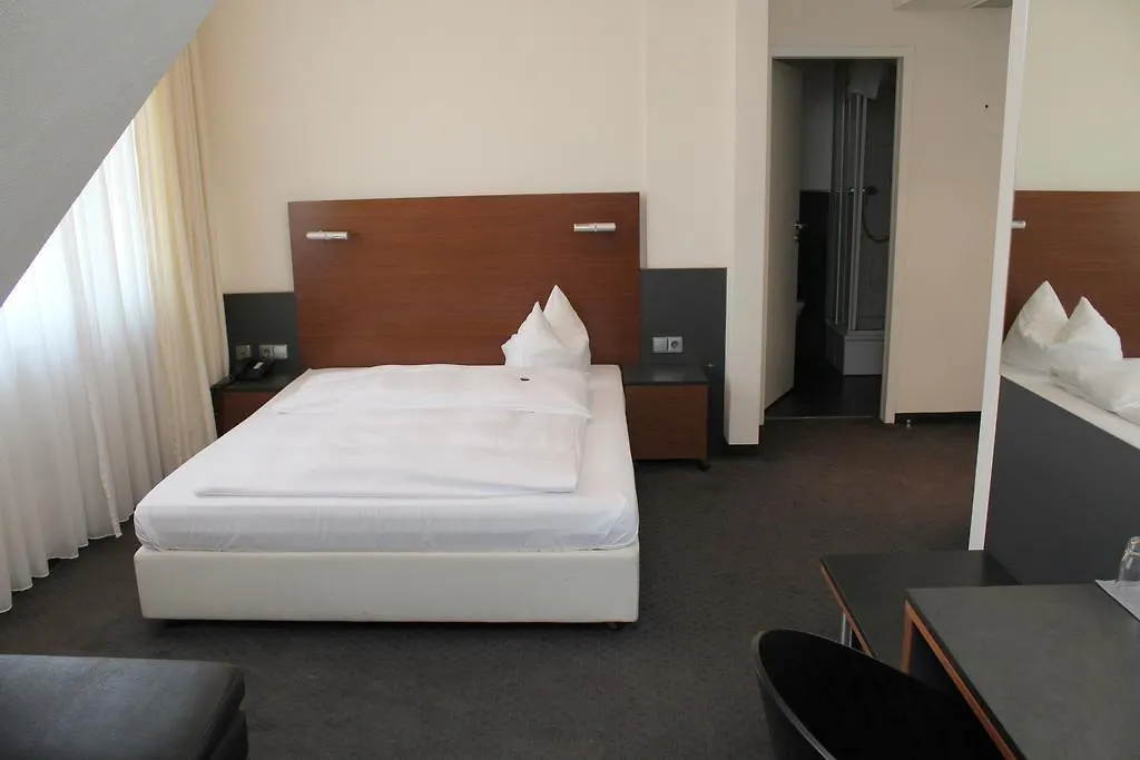 Hotel Am Hirschgarten Filderstadt